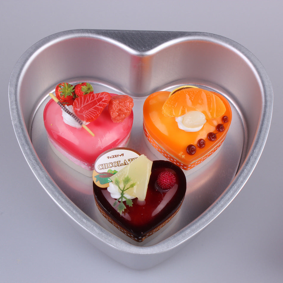 Aluminum Alloy Heart Shaped Live Bottom Cake Mould