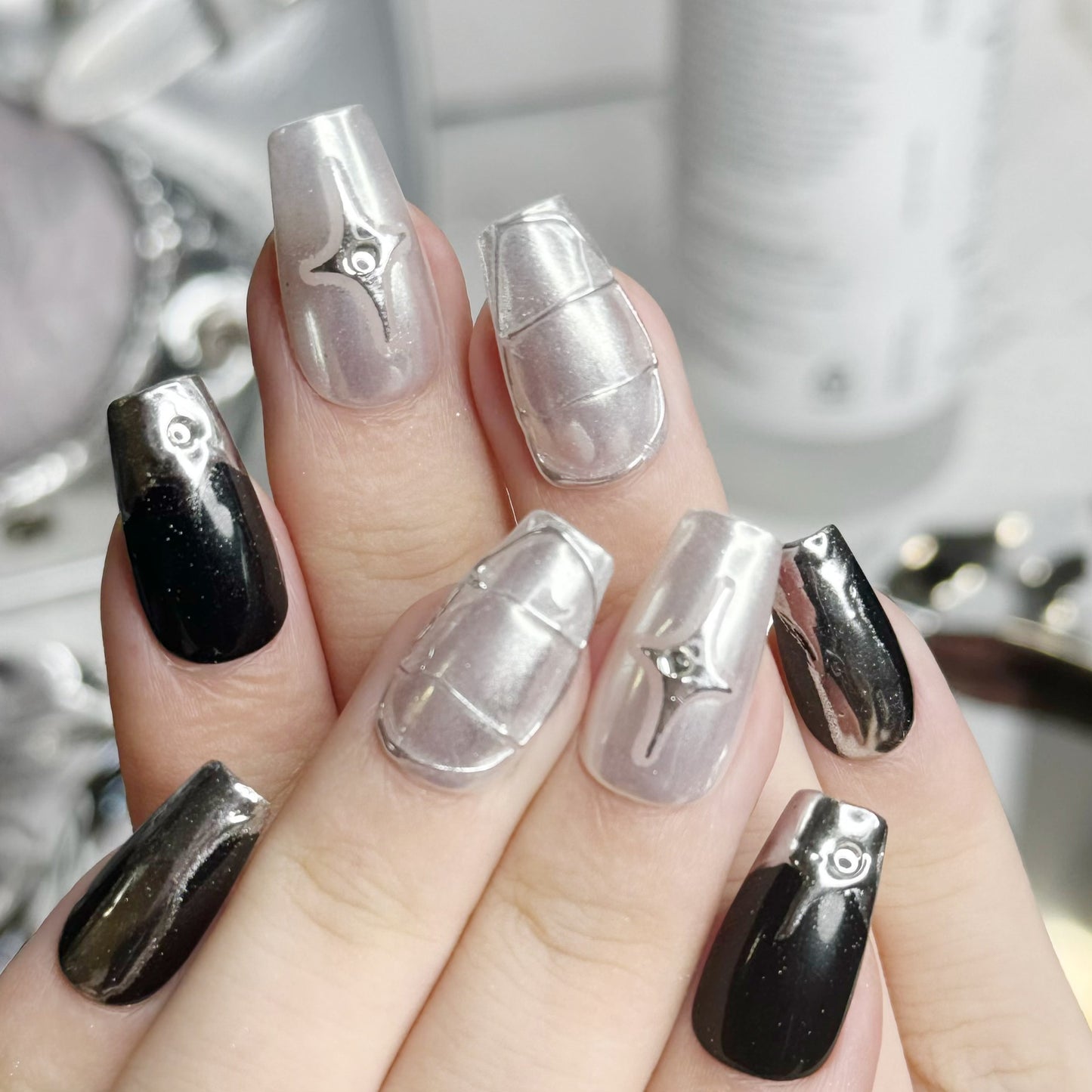 Women's Four Eight-pointed Stars Wear Manicure