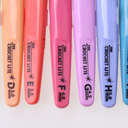 8pcs Set Crochet Hooks With Without Led Plastic Handle Knitting Needles Set 2.5 6mm Needle Sewing Kit Multicolour Sewing Tool